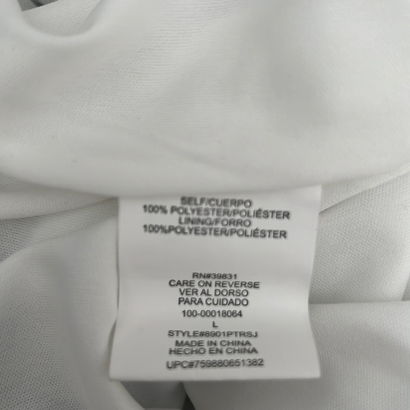 Geometric Print Romper - Picture 9 of 9